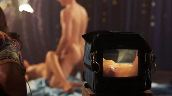 Emily Meade lezbijski seks