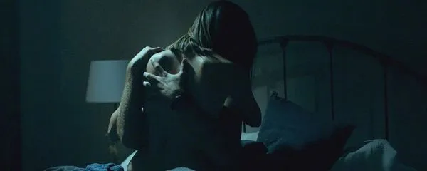 Η Λούσι Γκρίφιθς κάνει σεξ