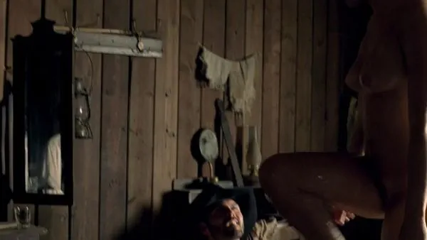 جیکی مور کا عریاں منظر