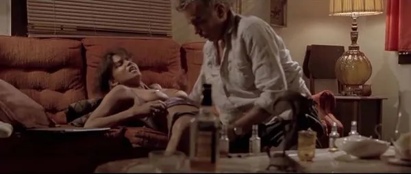 Halle Berry sexscene Monsterball usensurert