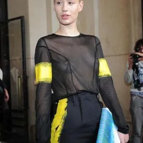 iggy Azalee nackte Brustwarzen