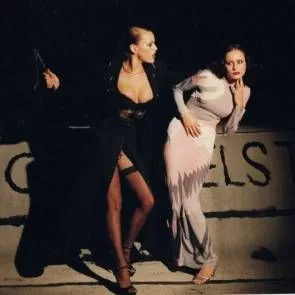 מלניה טראמפ S & M