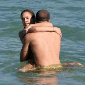 جیسکا البا عریاں ، اتارنا fucking