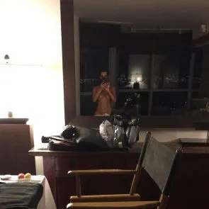 Кім Кардашьян Спрей Тан Snapchat пост