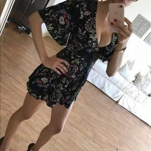 लौरा सावोई गर्म पैर