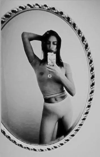 Irina Shayk ดูผ่าน