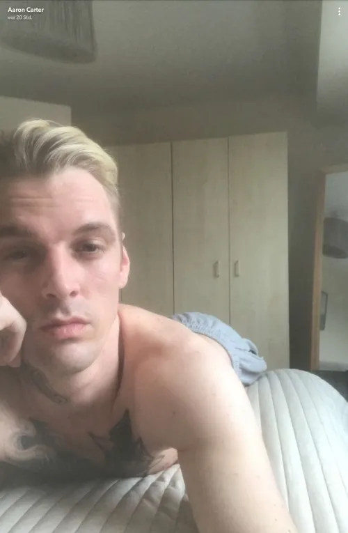 aaron carter naked