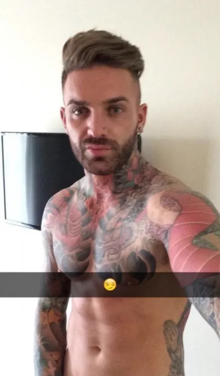 Aaron Chalmers Nude