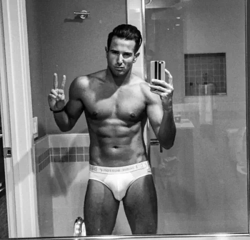 Aaron Rnapi, en slaves indre karakter