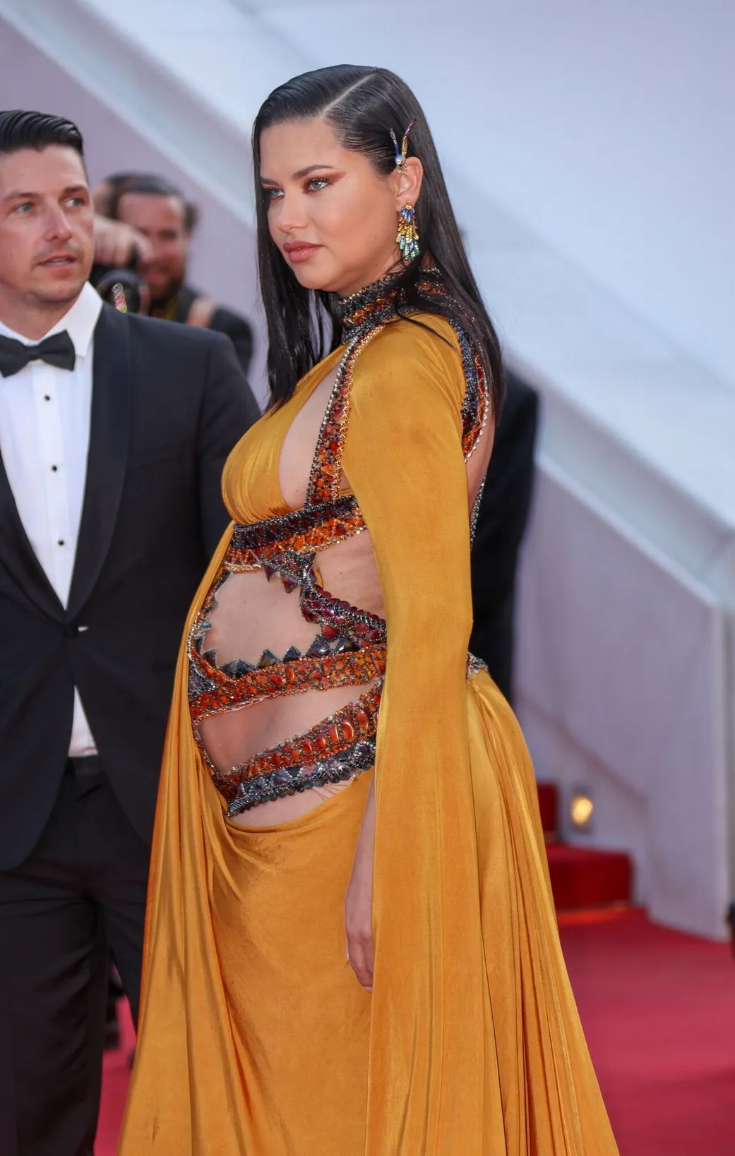 Adriana Lima Belly Preggo