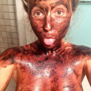 04-אלנה-בלאנשארד-עירום-דולף