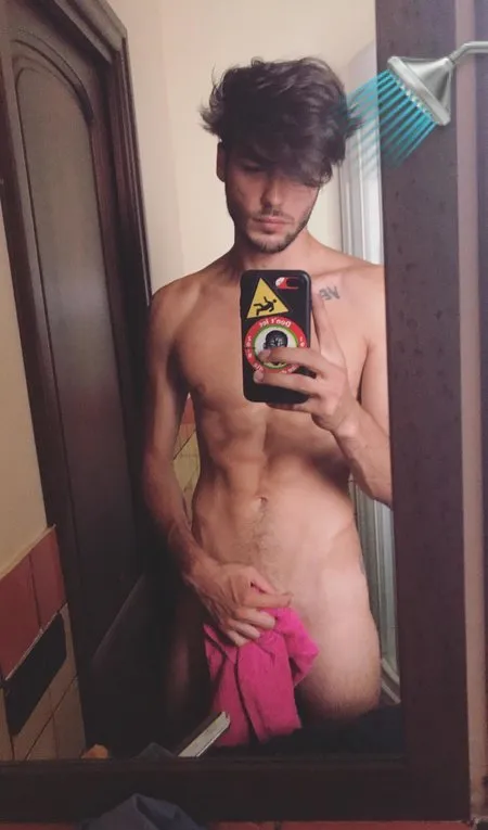 Alessandro Dellisola nude