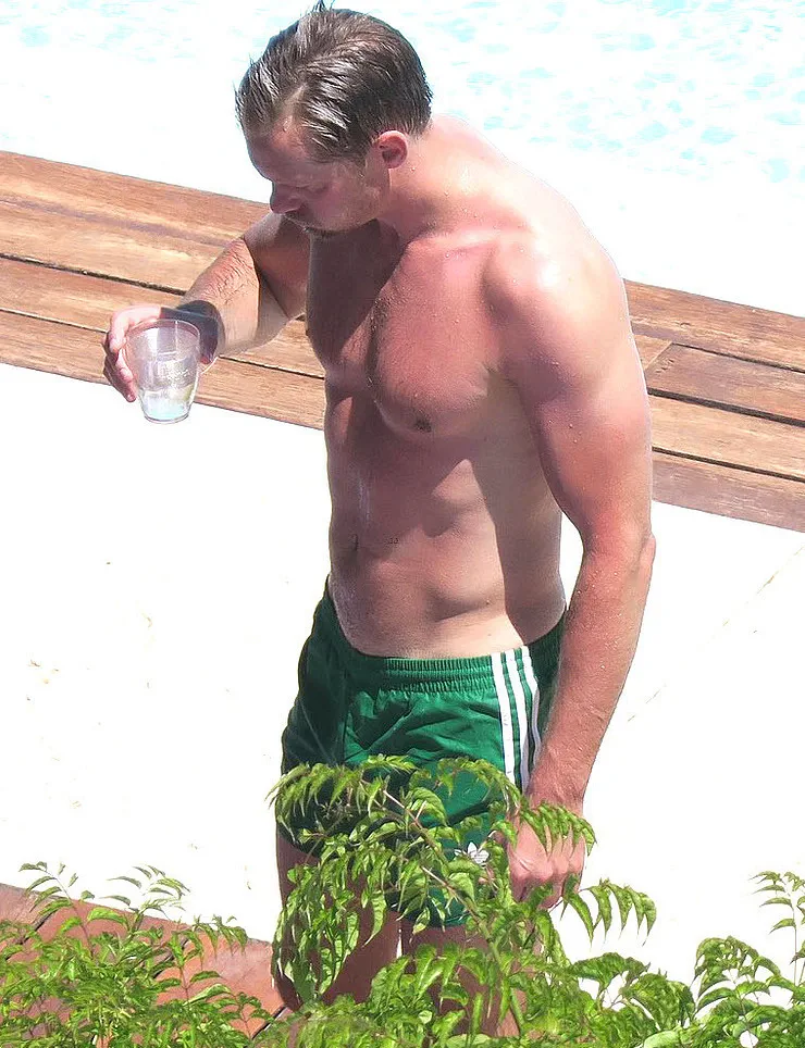 Alexander Skarsgard Nude