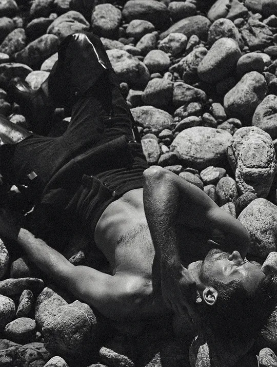 Alexander Skarsgard nude