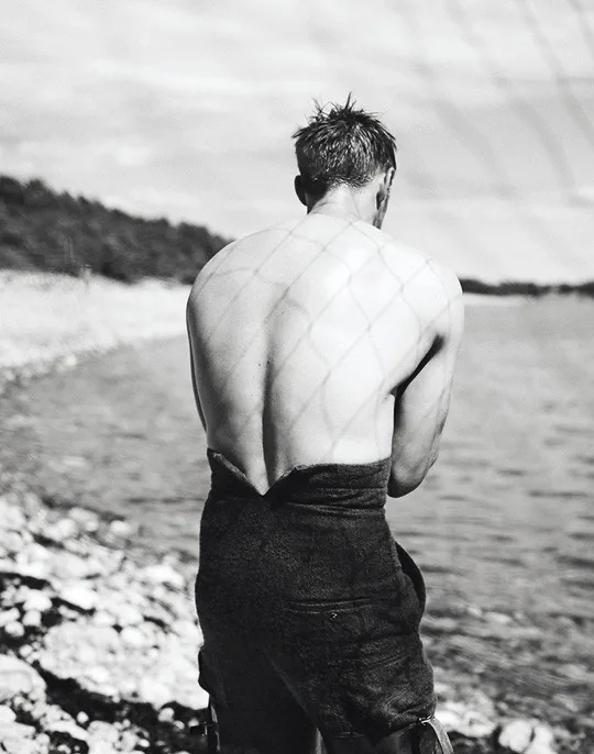 Alexander Skarsgard nude