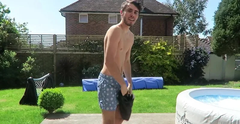Alfie Deyes nude