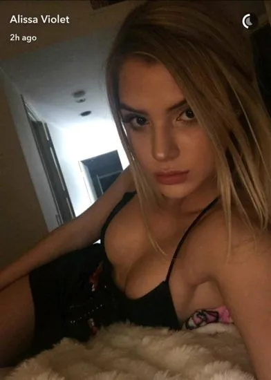 Alissa Violet naakt selfie