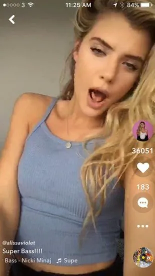 Alissa Violet porno en kreunen
