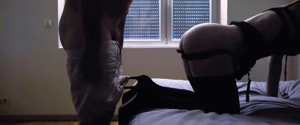 Alix Benezech Çıplak Seks Sahnesi'nden Artık fazla konuşmuyoruz '