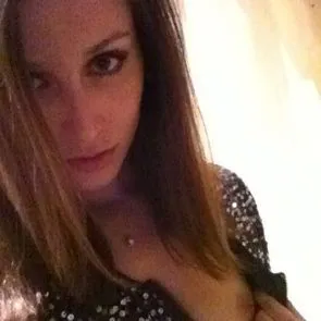 09-Alix-Paige-lekkis-alasti