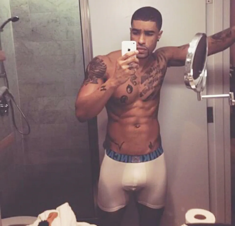 Elph Martin Azo Mata Valentine