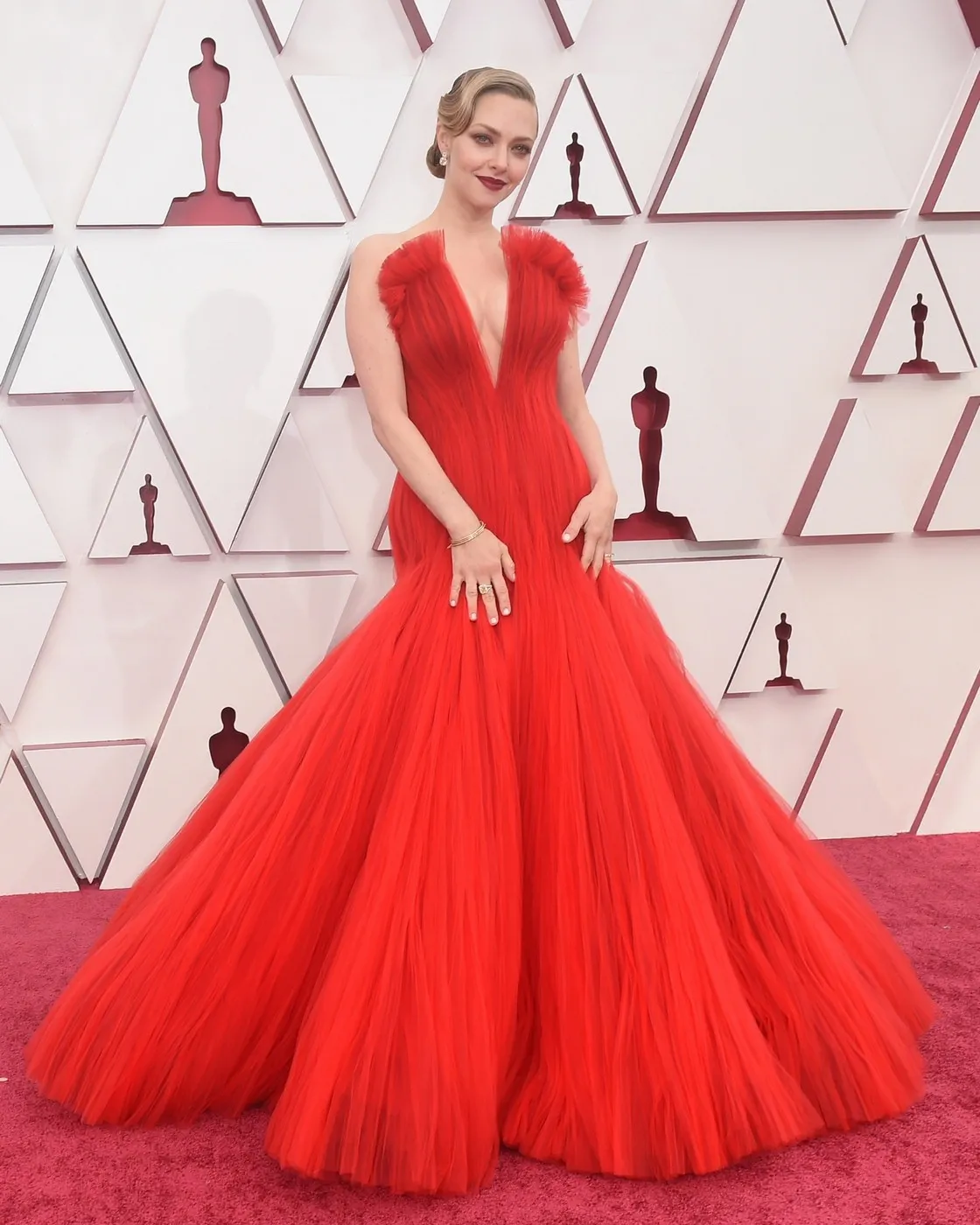 Amanda Seyfried Red Dress