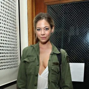 14-Analeigh-Tipton-Nude-Leaked-Fappening