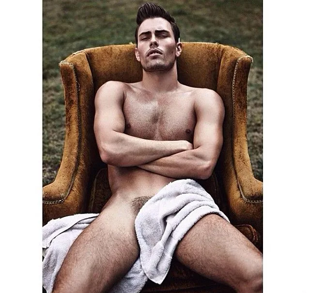 Andreas Eriksen Nude