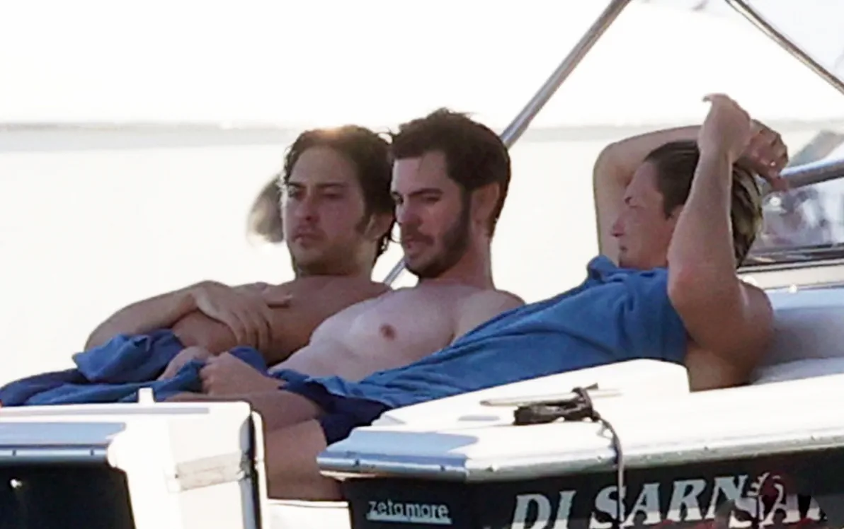 Andrew Garfield sexy