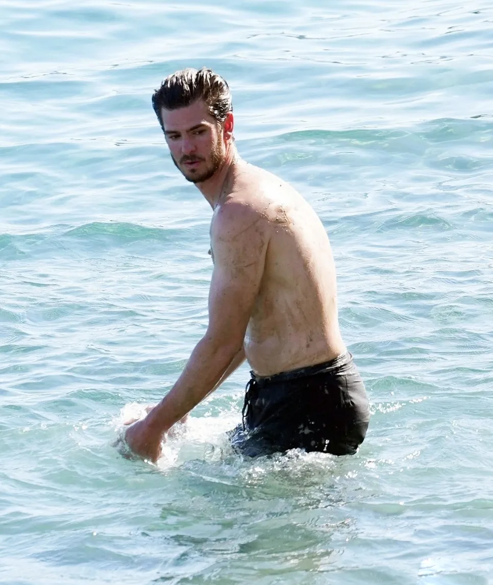 Andrew Garfield nudity