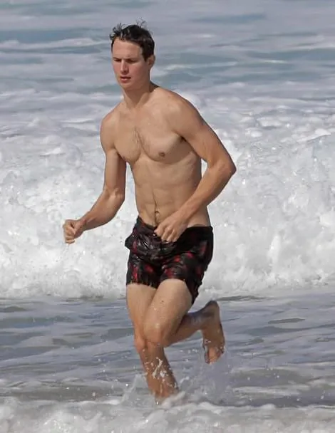 Ansel Elgort shirtless