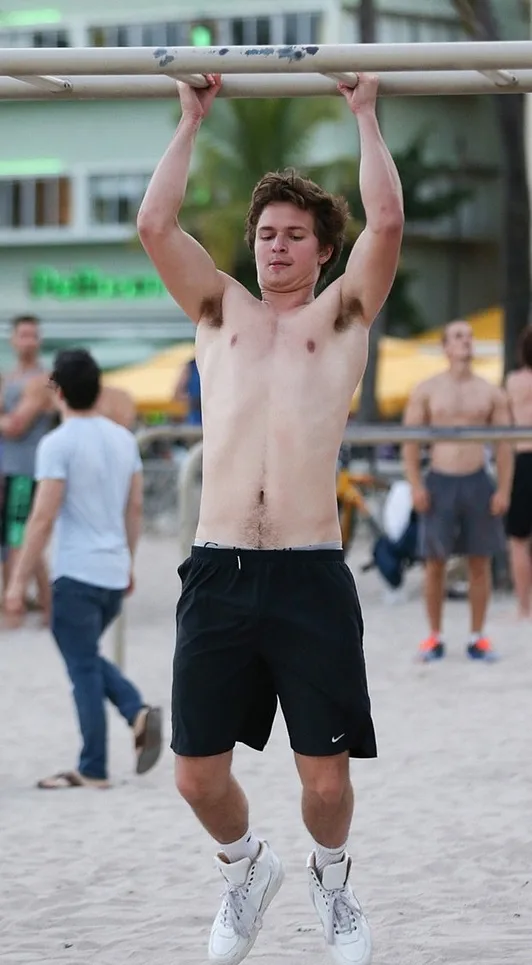 Ansel Elgort Nude
