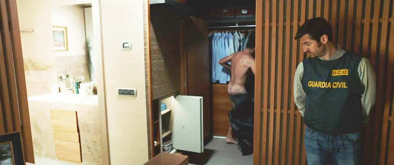 Antonio De La Torre nude