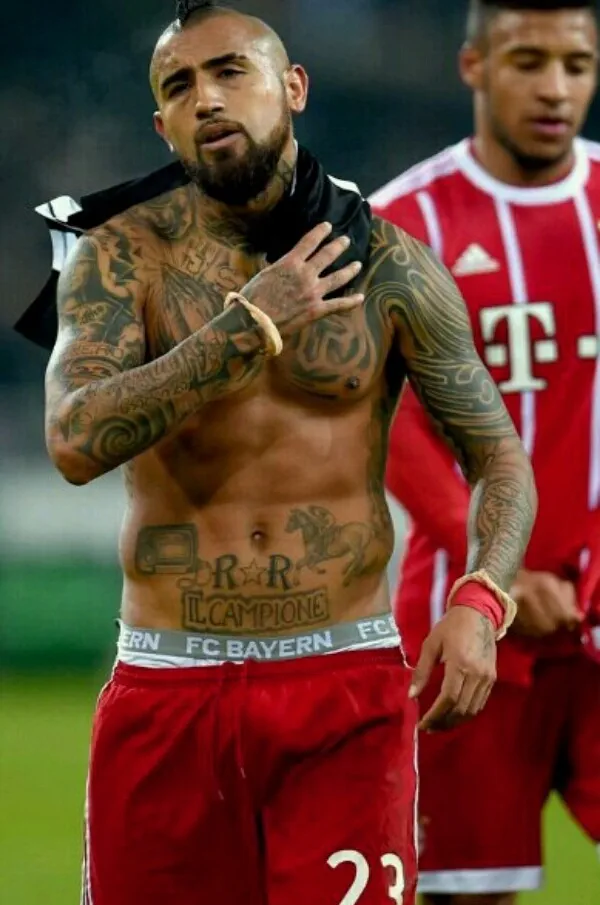 Arturo Vidal Nude
