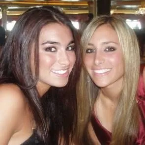 04-Ashley-Laconetti-Scurgerea