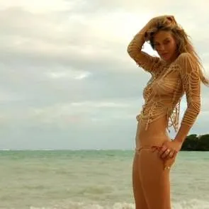 28-Bar-Refaeli-Seksi