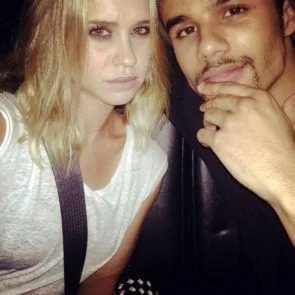 15-Бекка-Тобин-обнаженная-утечка