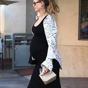 25-ベハティ-プリンスルー-レバイン-妊娠中