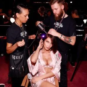 14-Bella-Hadid-Sexy-Victorias-Secret-Show-2017-Σαγκάη