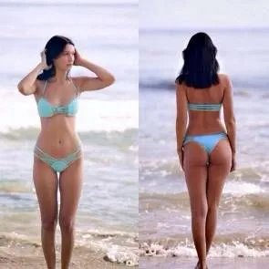 13-Белла-Хадид-Тхонг-Секи-Накед-Асс