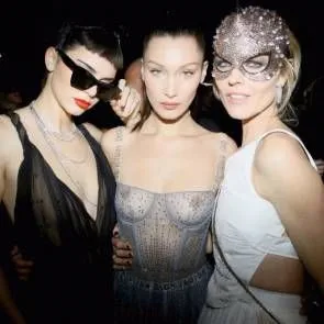 Белла Хадід соски