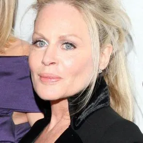 17-Beverly-D-Angelo-Alaston