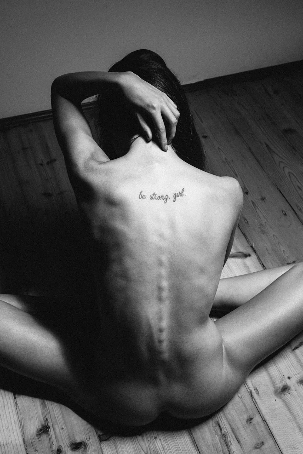 Bayanakai Fine Nude (24 imatges)