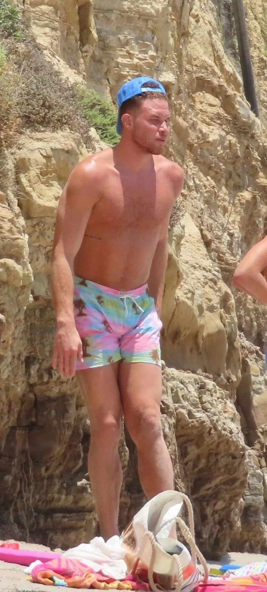 Blake Griffin oops beach