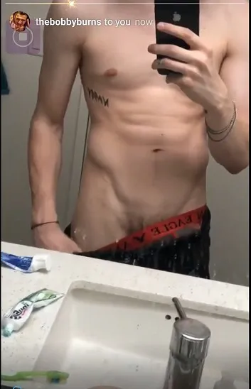 Bobby Burns nude