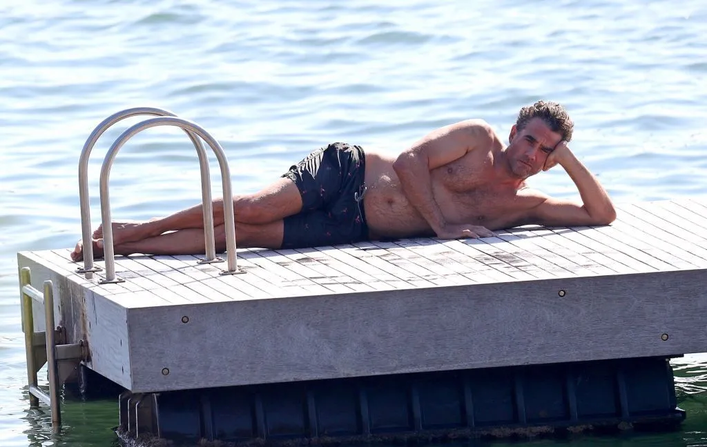 Bobby Cannavale nude