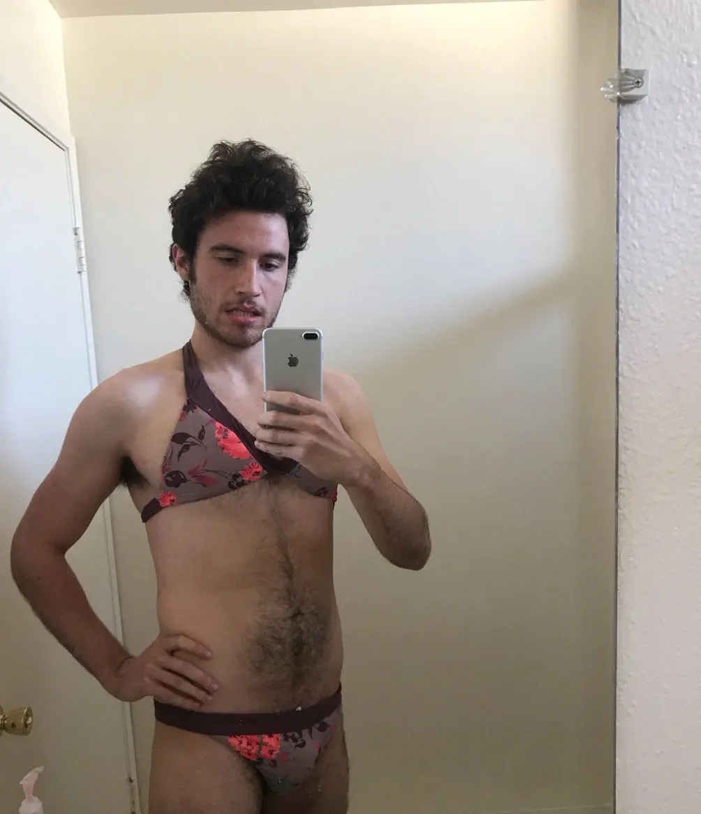 Brandon Calvillo nude