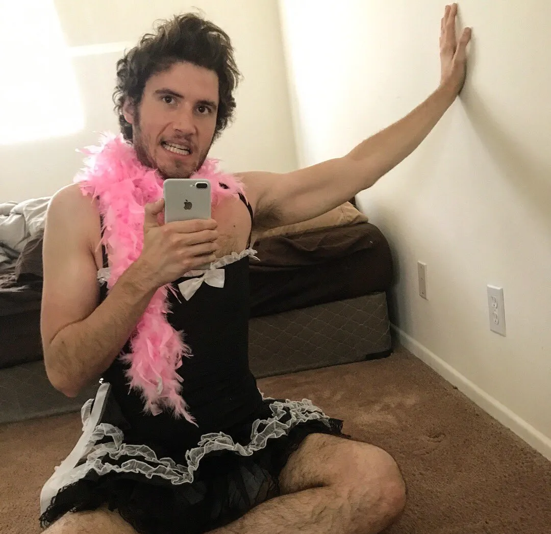 Brandon Calvillo nude