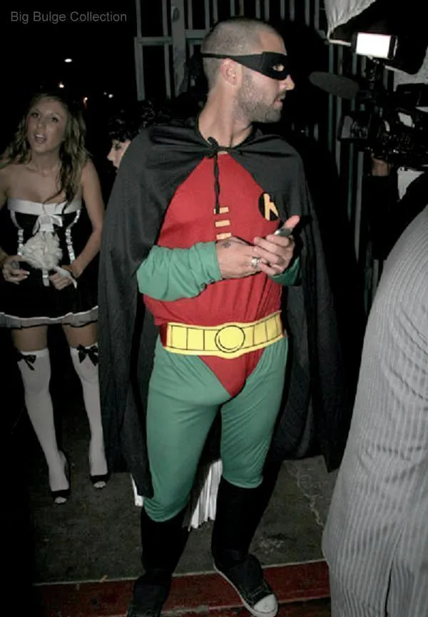 Giant Boolean, valokuvaaja, joka sai kulmakarvan Jennerin