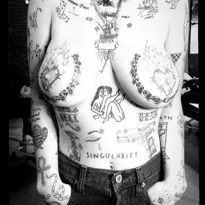 Brooke Candy Naked Pics & Videos - Cơ thể có hình xăm kinh tởm!